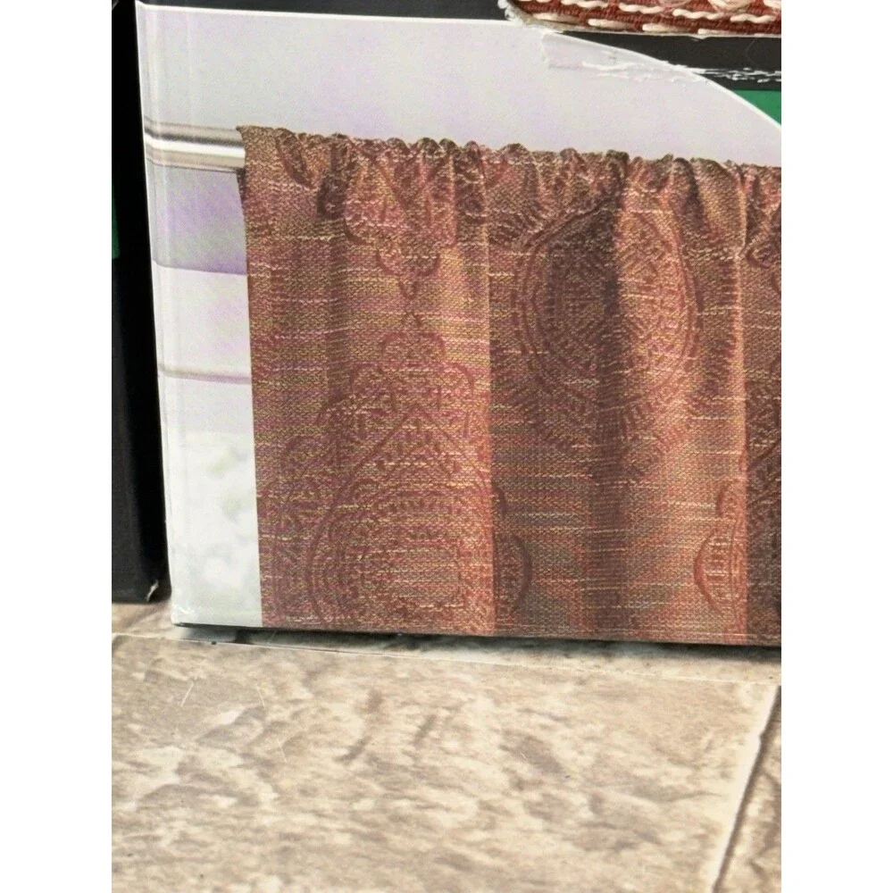 2 PCs Sun Zero Sintra Medallion Russet 40